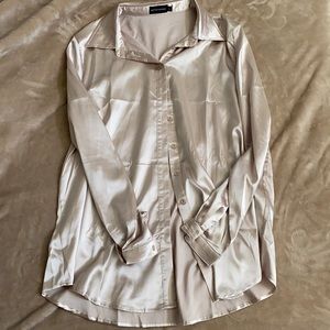 PRETTYLITTLETHING Long Button Down Top